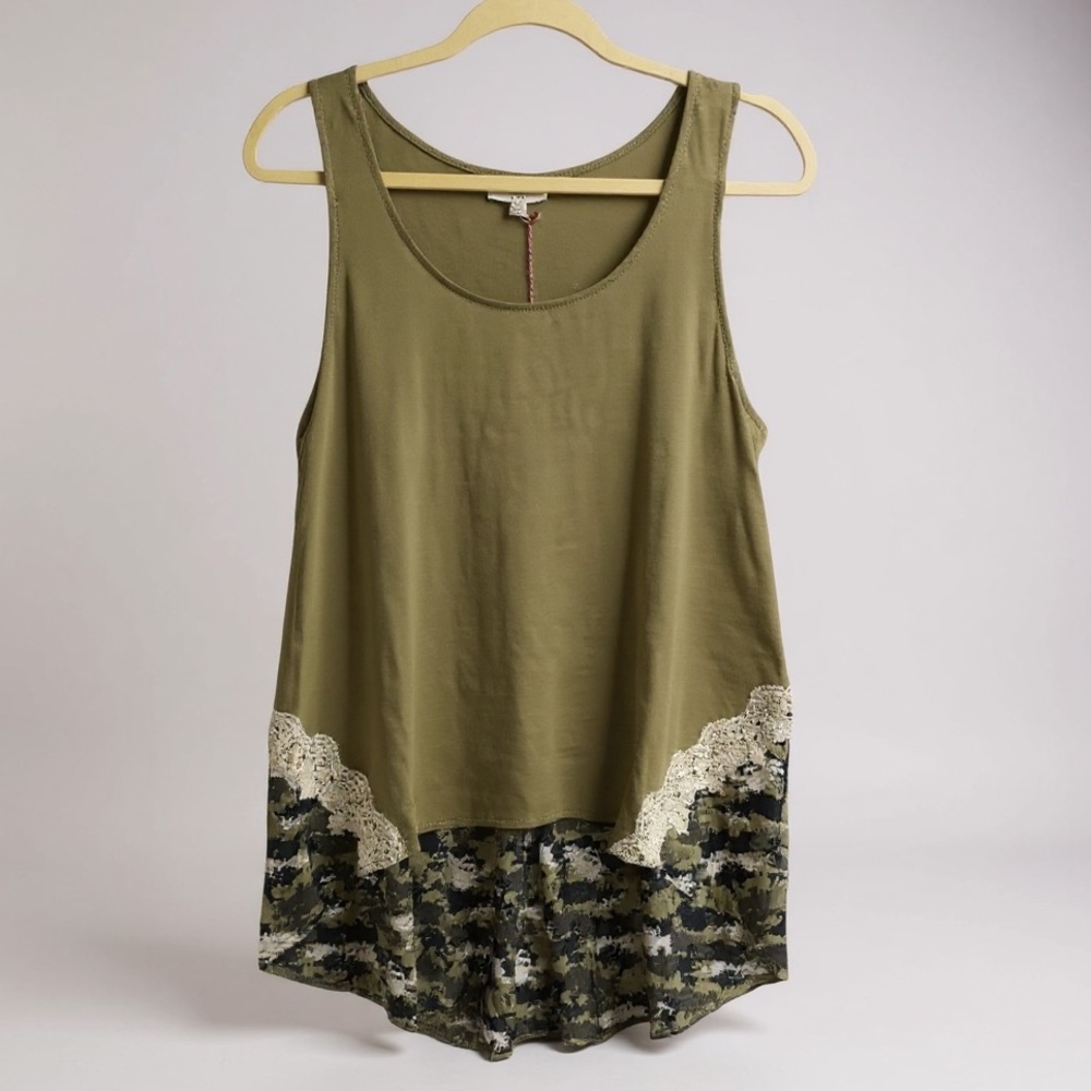 Umgee Asymmetrical Green and Black Sleeveless Tank Top